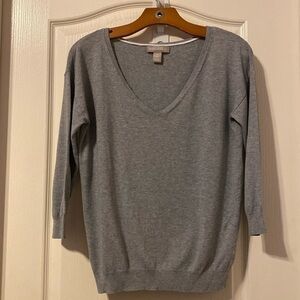 Banana Republic Light Grey Marilyn Vneck Top Size Medium NWOT